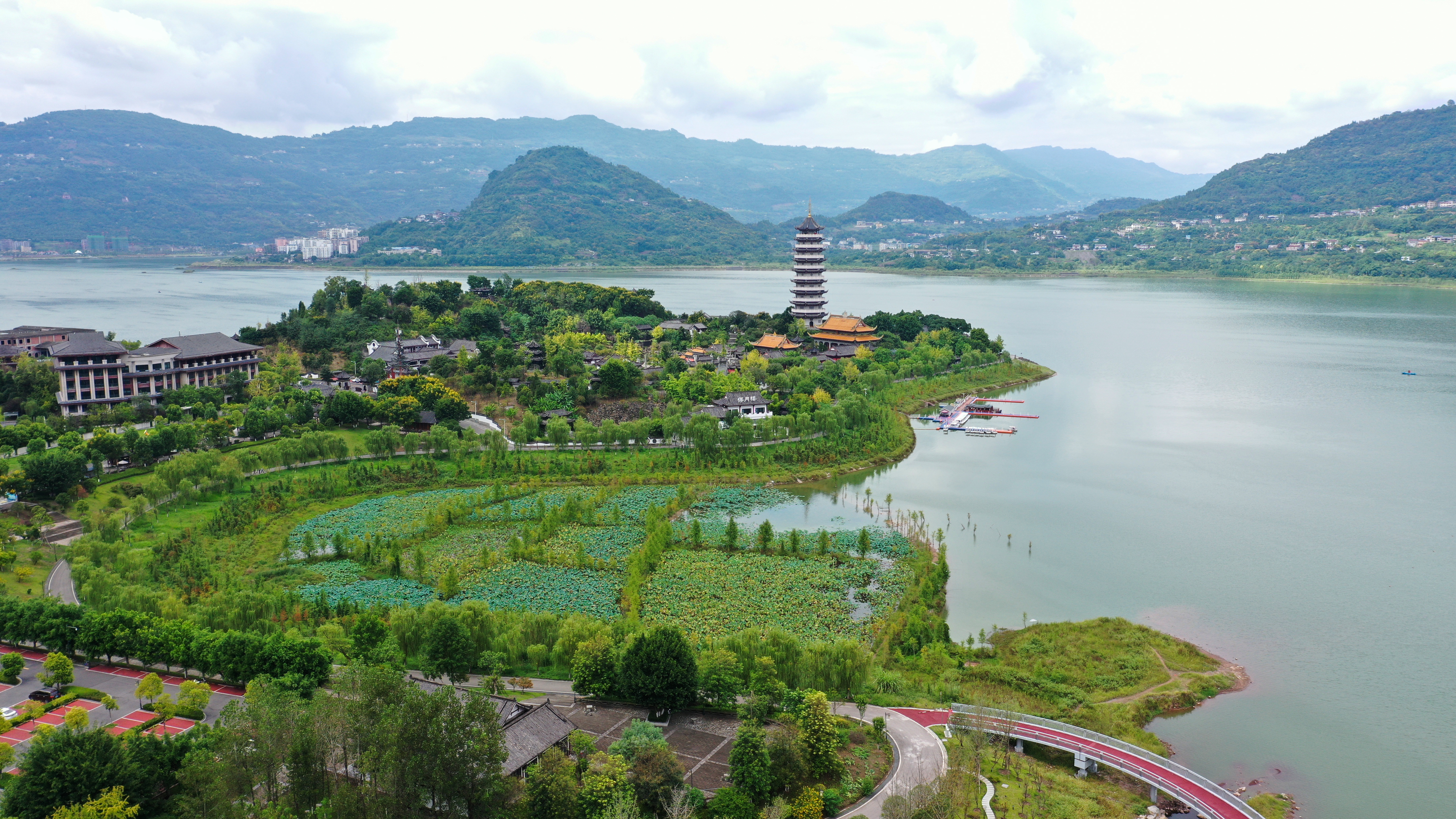 三峡库区消落区多维湿地夏季景观（重庆开州汉丰湖芙蓉坝）.jpg